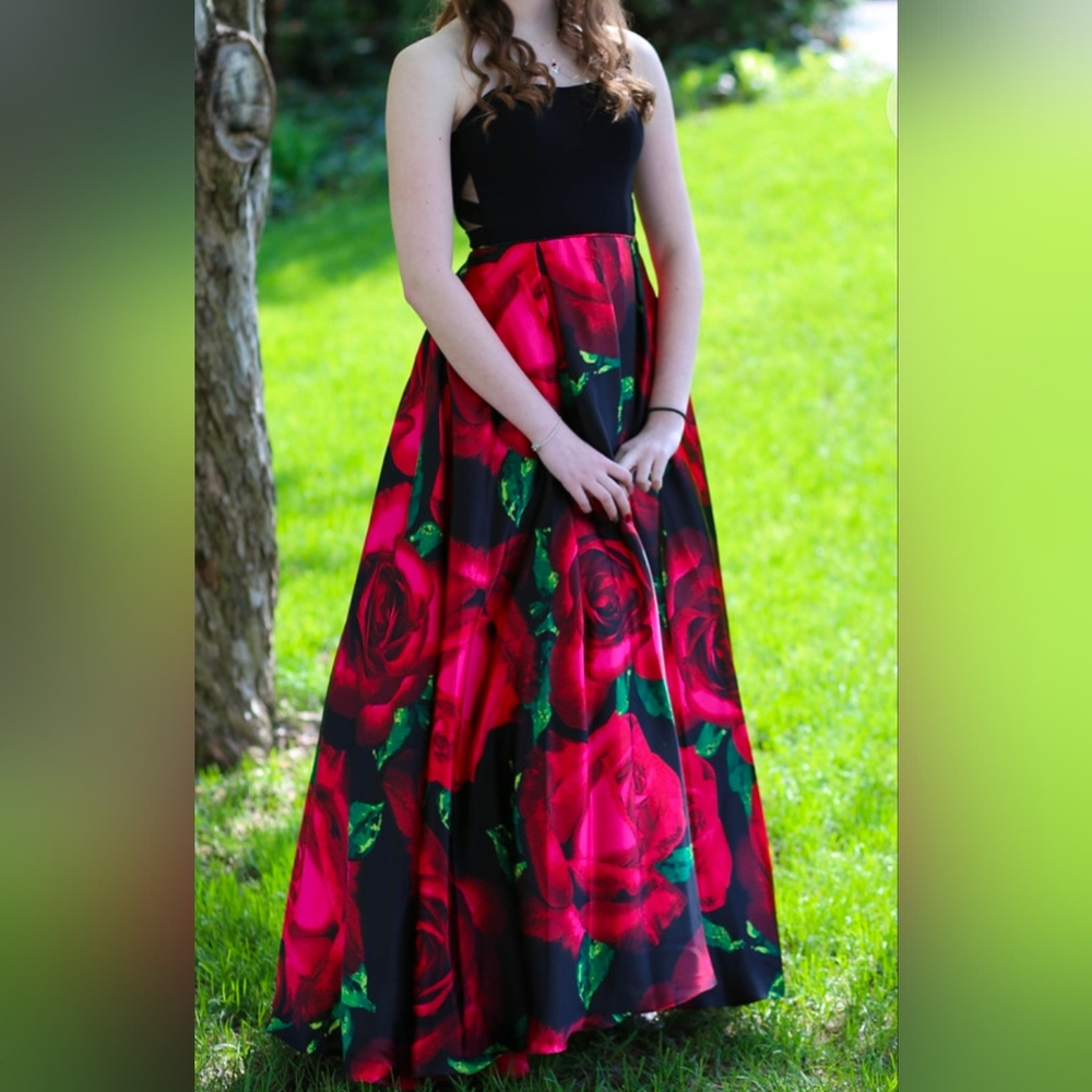 (NWT) Blondie Nites Red Rose Strapless Gown, 3